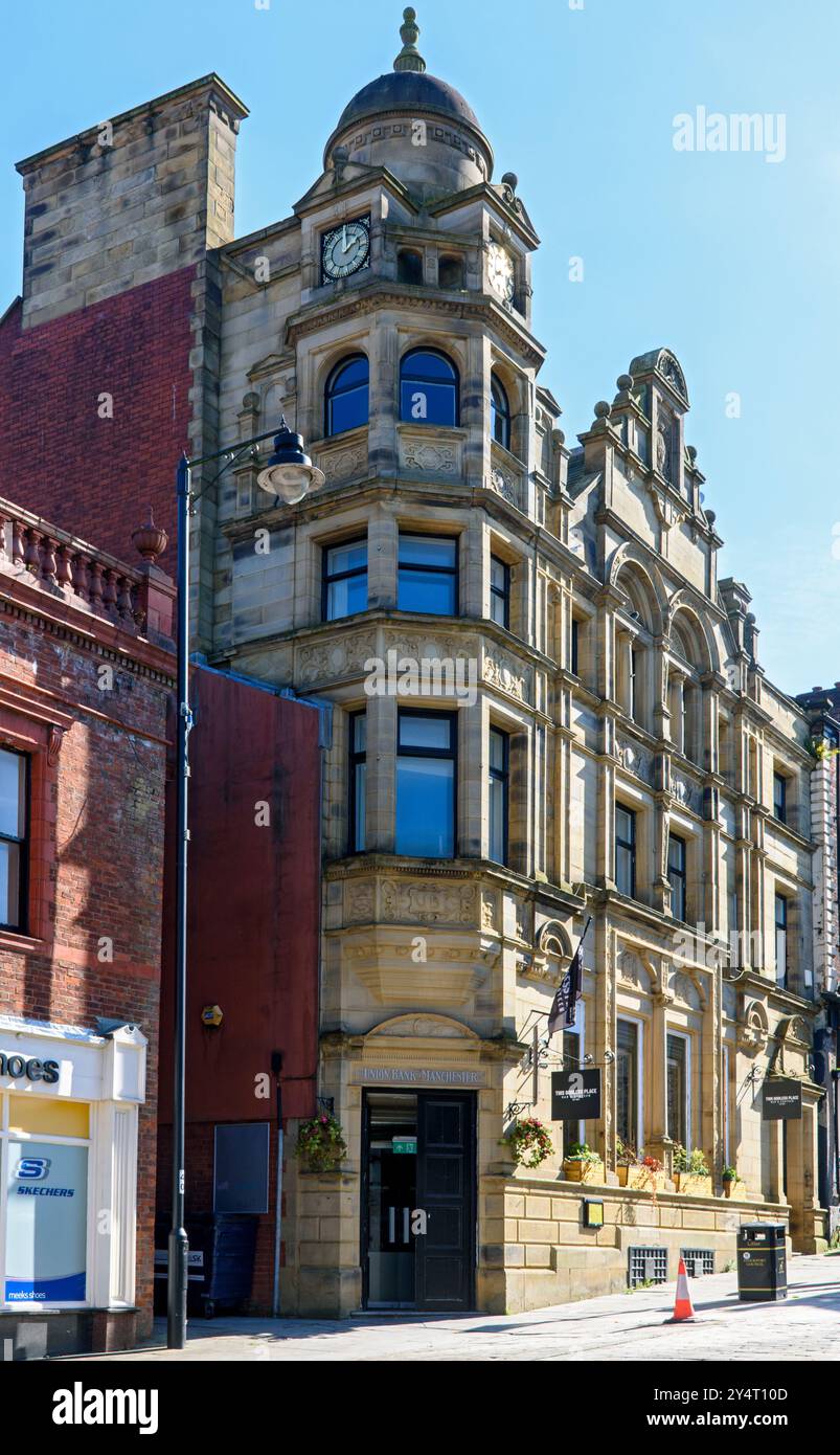 Ex edificio della Union Bank of Manchester (1900). Classificazione di grado II. Stockport, GTR Manchester, Inghilterra, Regno Unito ora un bar e ristorante. Foto Stock