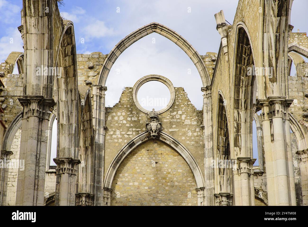 Rovine del Convento di Carmo, un museo archeologico a Lisbona, Portogallo, Europa Foto Stock