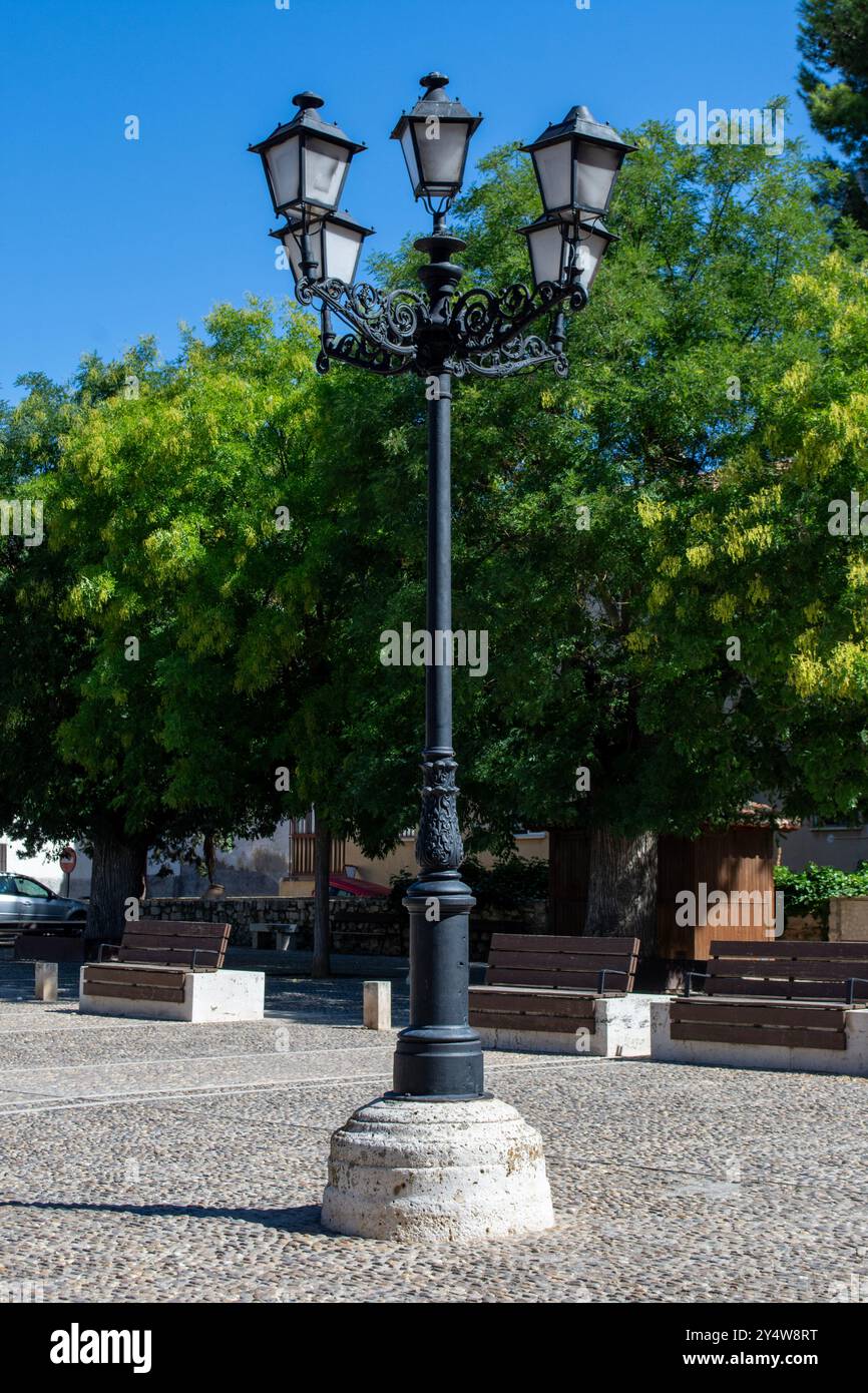 Vecchio lampione in Plaza de San Roque a Chinchon Foto Stock