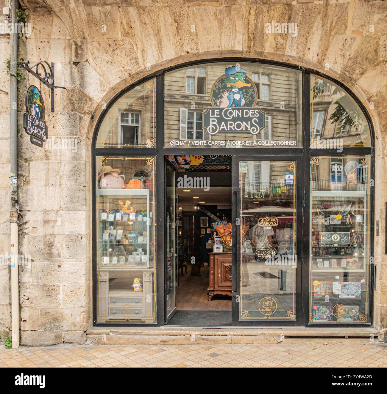 Le Coin des Barons, Bordeaux, Francia. Angolo collezionisti, specialista di carte collezionabili. Foto Stock