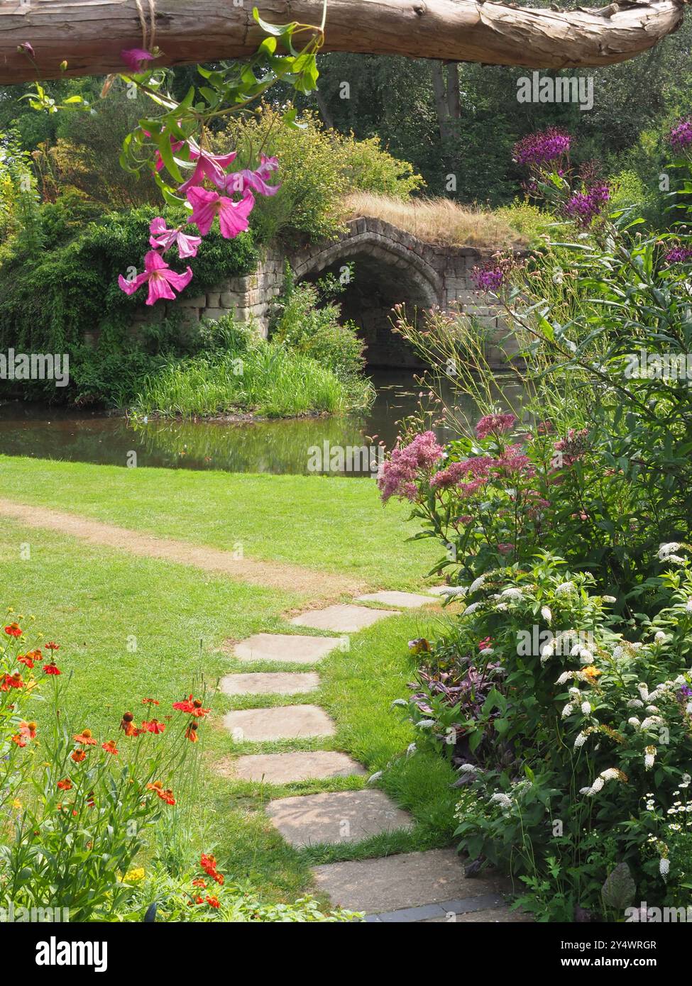 The Mill Garden - English Cottage Garen, Warwick Foto Stock