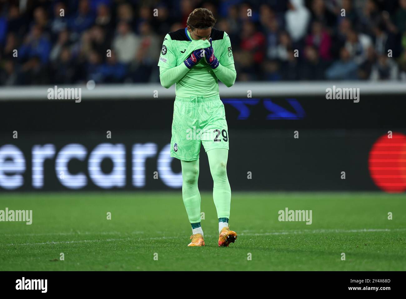 Bergamo, Italia. 19 settembre 2024. Marco Carnesecchi dell'Atalanta BC la partita di fase MD1 della UEFA Champions League 2024/25 tra l'Atalanta BC e l'Arsenal FC allo Stadio Gewiss il 19 settembre 2024 a Bergamo, Italia . Crediti: Marco Canoniero/Alamy Live News Foto Stock