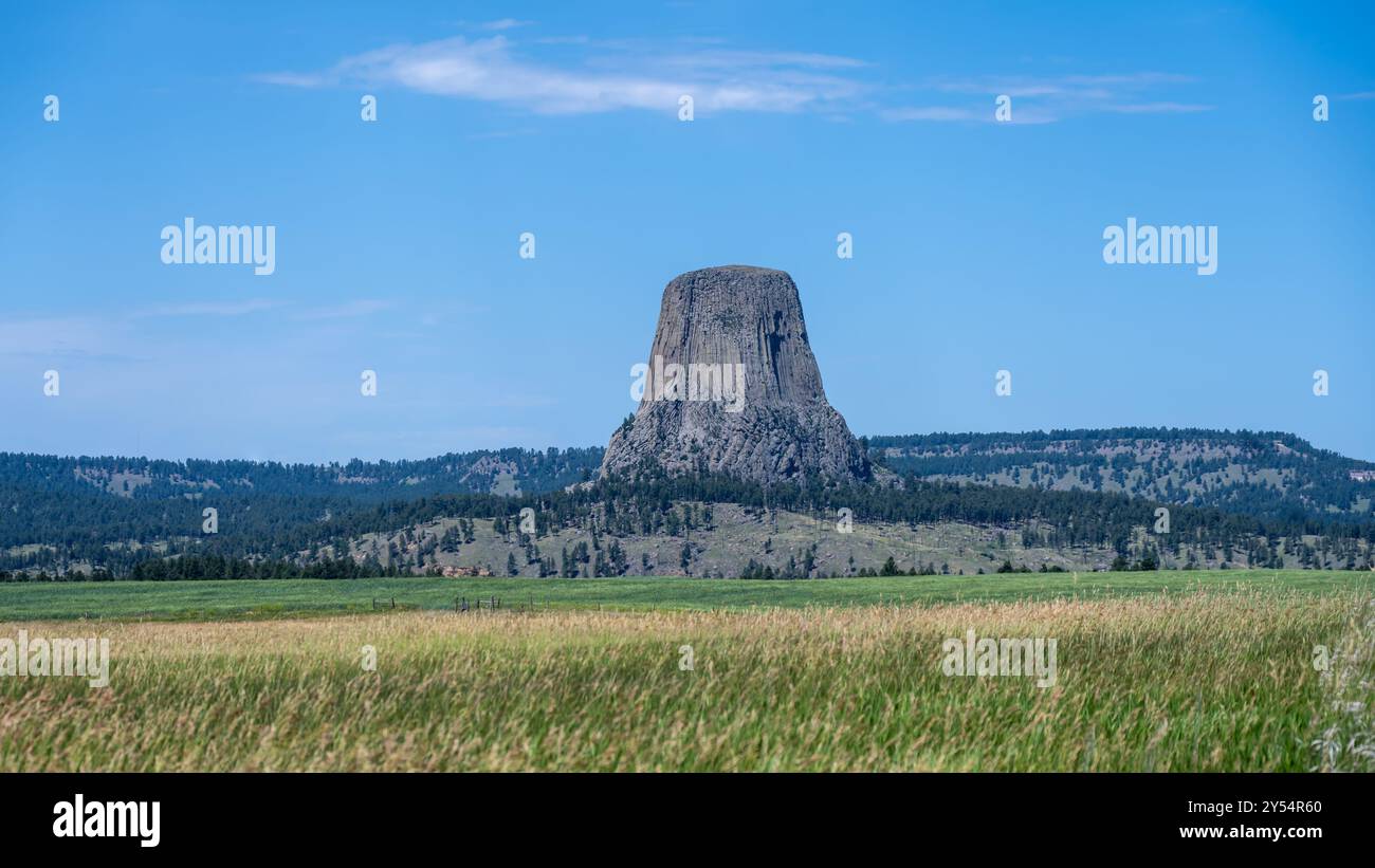 Devils Tower National Monument (alias Bear Lodge), vicino a Hulett, Wyoming. Foto Stock