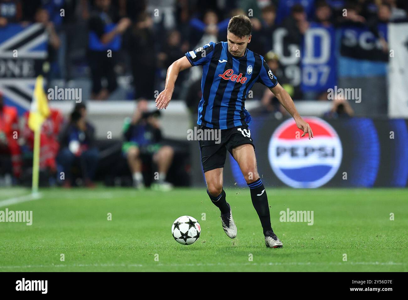 Bergamo, Italia. 19 settembre 2024. Berat Djimsiti dell'Atalanta BC in azione durante la fase MD1 della UEFA Champions League 2024/25 tra l'Atalanta BC e l'Arsenal FC allo stadio Gewiss il 19 settembre 2024 a Bergamo, Italia. Crediti: Marco Canoniero/Alamy Live News Foto Stock