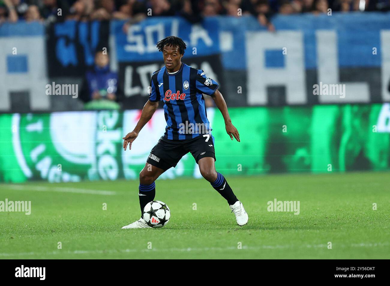Bergamo, Italia. 19 settembre 2024. Juan Cuadrado dell'Atalanta BC in azione durante la fase MD1 della UEFA Champions League 2024/25 tra l'Atalanta BC e l'Arsenal FC allo stadio Gewiss il 19 settembre 2024 a Bergamo, Italia. Crediti: Marco Canoniero/Alamy Live News Foto Stock
