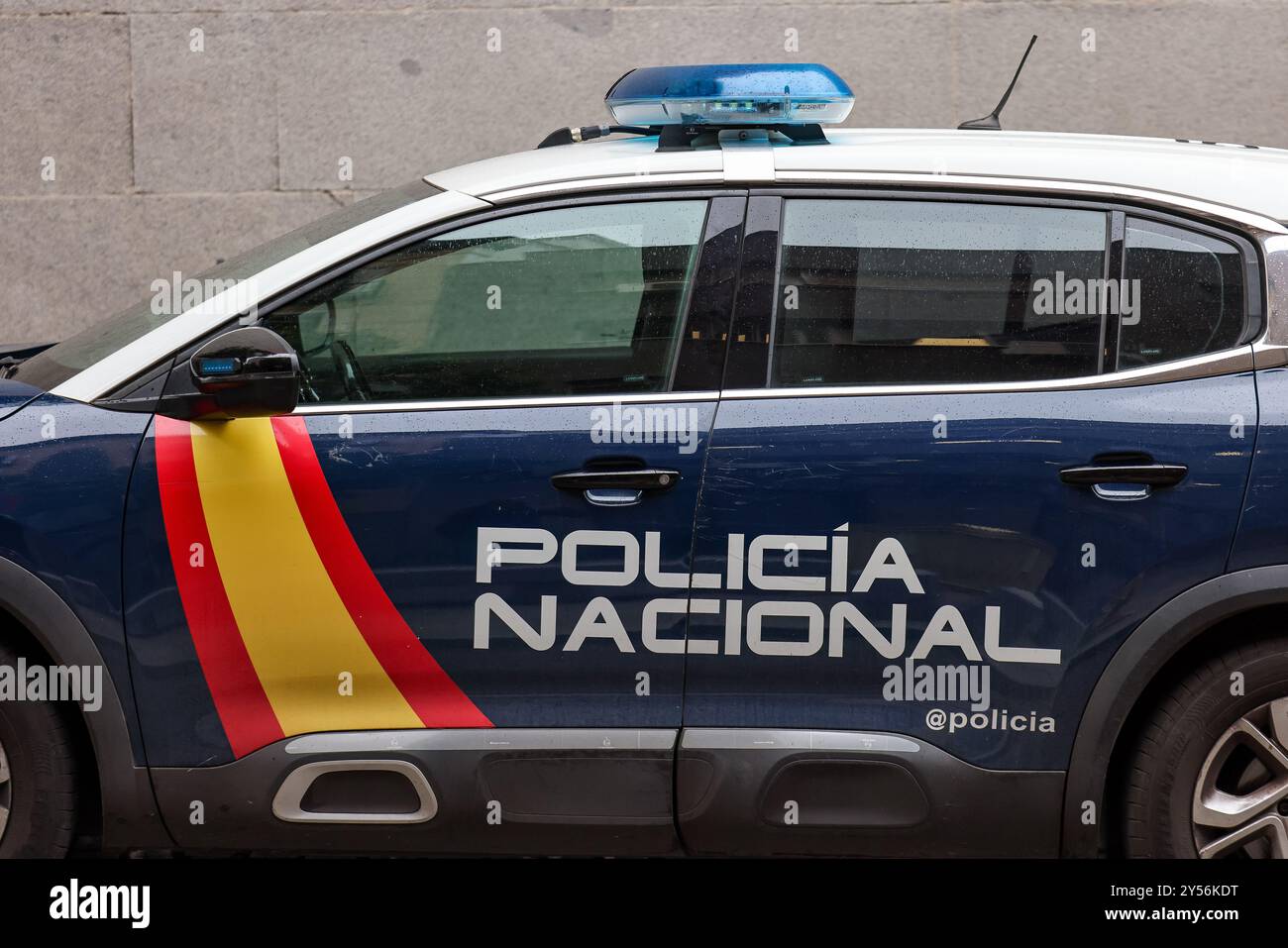 Madrid, Spagna. 20 settembre 2024. Una pattuglia della Policia Nacional è parcheggiata in una strada di Madrid. Crediti: Jan Woitas/dpa/Alamy Live News Foto Stock
