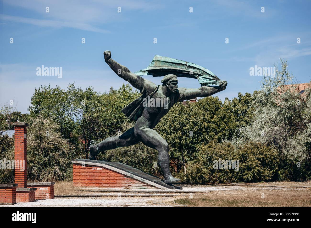 Budapest, Ungheria - 10 agosto 2024: Monumento della Repubblica dei Consigli, artista Istvan Kiss, 1969. Parco dei ricordi. Foto Stock