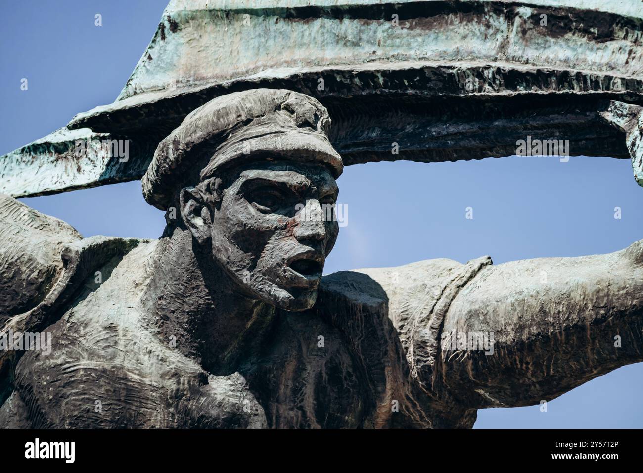 Budapest, Ungheria - 10 agosto 2024: Monumento della Repubblica dei Consigli, artista Istvan Kiss, 1969. Parco dei ricordi. Foto Stock