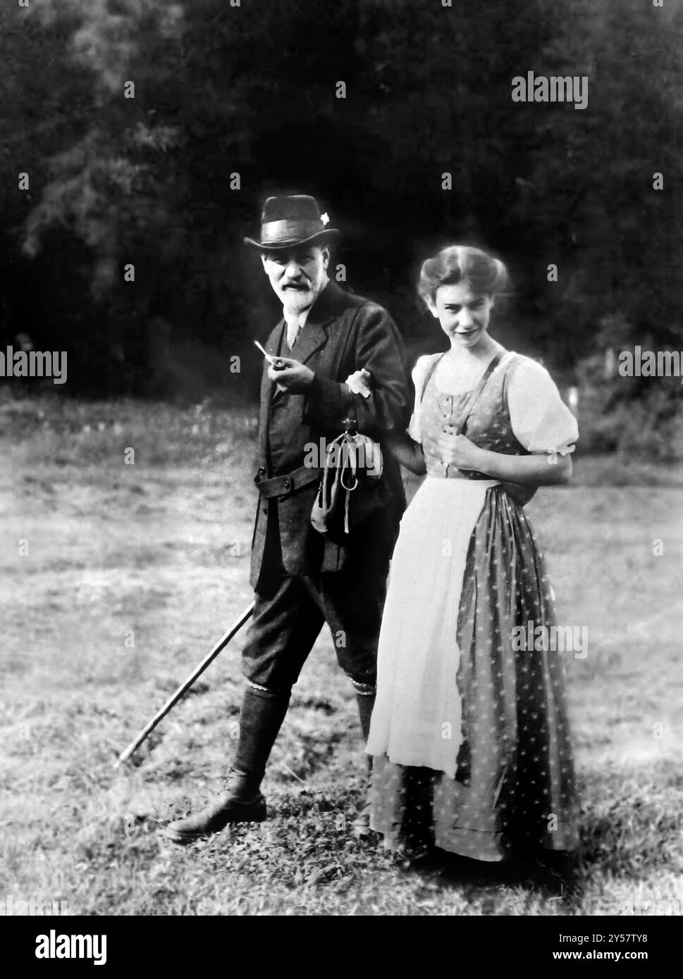 Sigmund Freud e Anna Freud. Ritratto dello psicoanalista austriaco Sigismund Schlomo Freud (1856-1939) e Anna Freud (1895-1982) nel 1913 Foto Stock