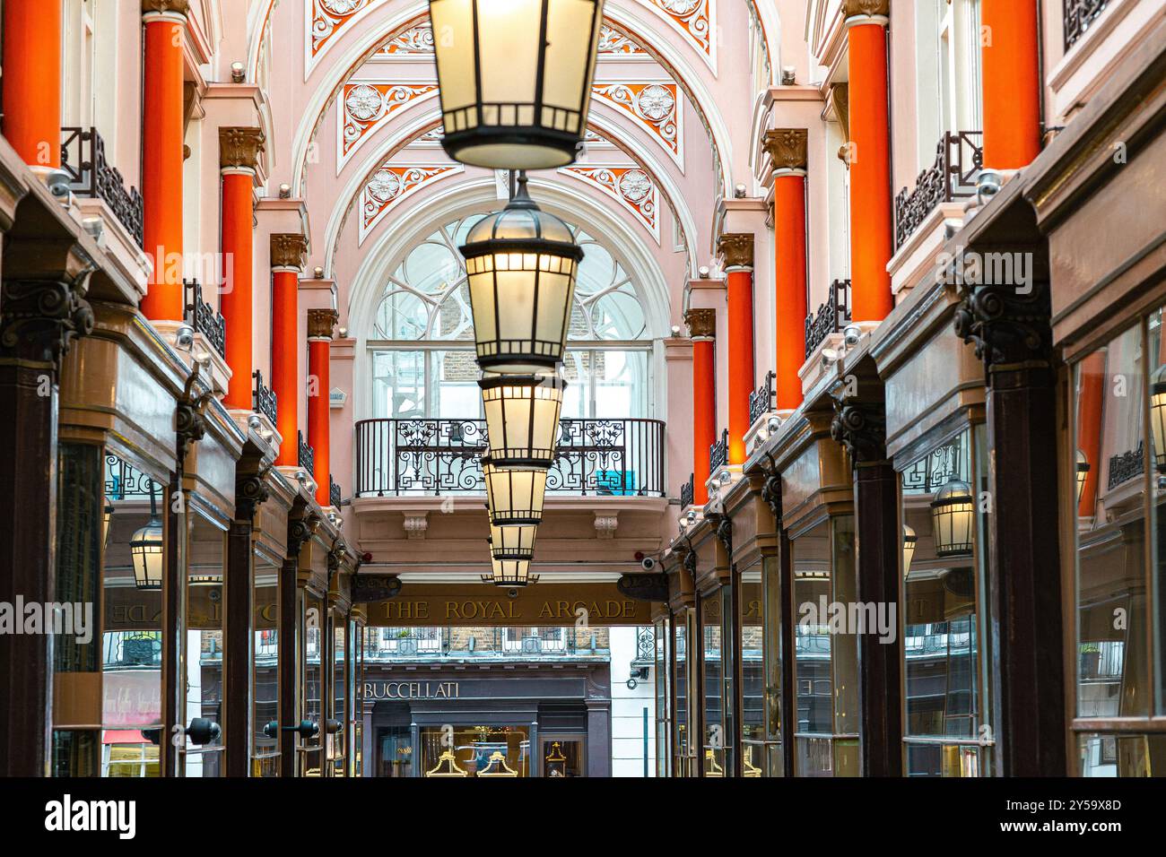 The Royal Arcade in Old Bond Street , Londra Regno Unito Foto Stock