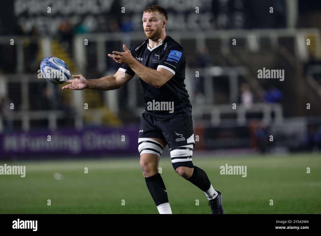 Newcastle, GBR. 20 settembre 2024. Callum Chick dei Newcastle Falcons in azione durante il Gallagher Premiership match tra Newcastle Falcons e Bristol a Kingston Park, Newcastle, venerdì 20 settembre 2024. (Foto: Chris Lishman | mi News) crediti: MI News & Sport /Alamy Live News Foto Stock