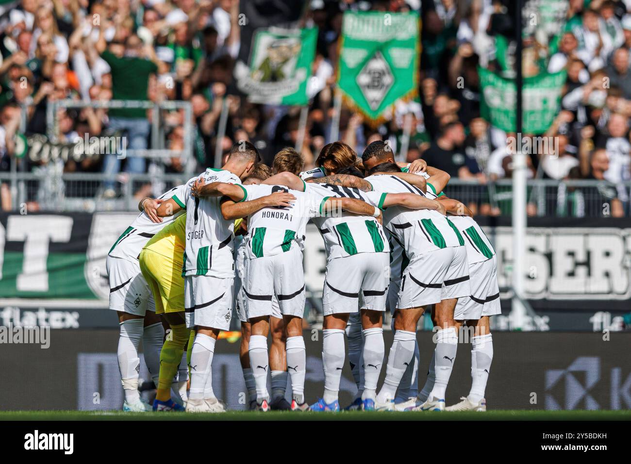 Firo : 14.09.2024, calcio, 1. Campionato, 1. Bundesliga, Borussia Monchengladbach - VfB Stuttgart la squadra del Borussia Monchengladbach prima della partita nel distretto Foto Stock
