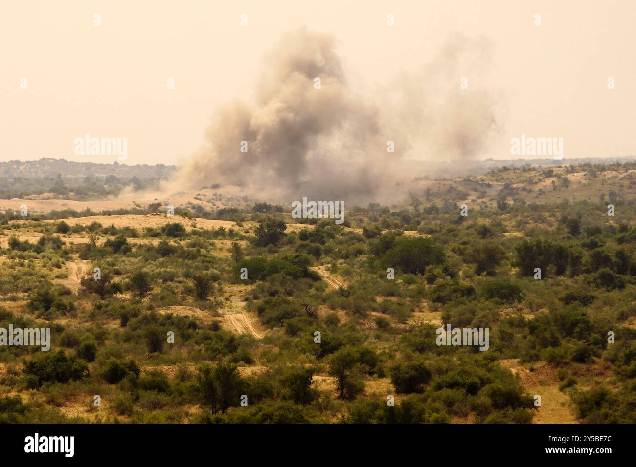 Esercitazione militare congiunta India-USA YUDH ABHYAS-2024 a Mahajan Field Fighting Ranges, vicino a Bikaner, Rajasthan, India, il 20 settembre 2024. Foto di ABACAPRESS. COM credito: Abaca Press/Alamy Live News Foto Stock