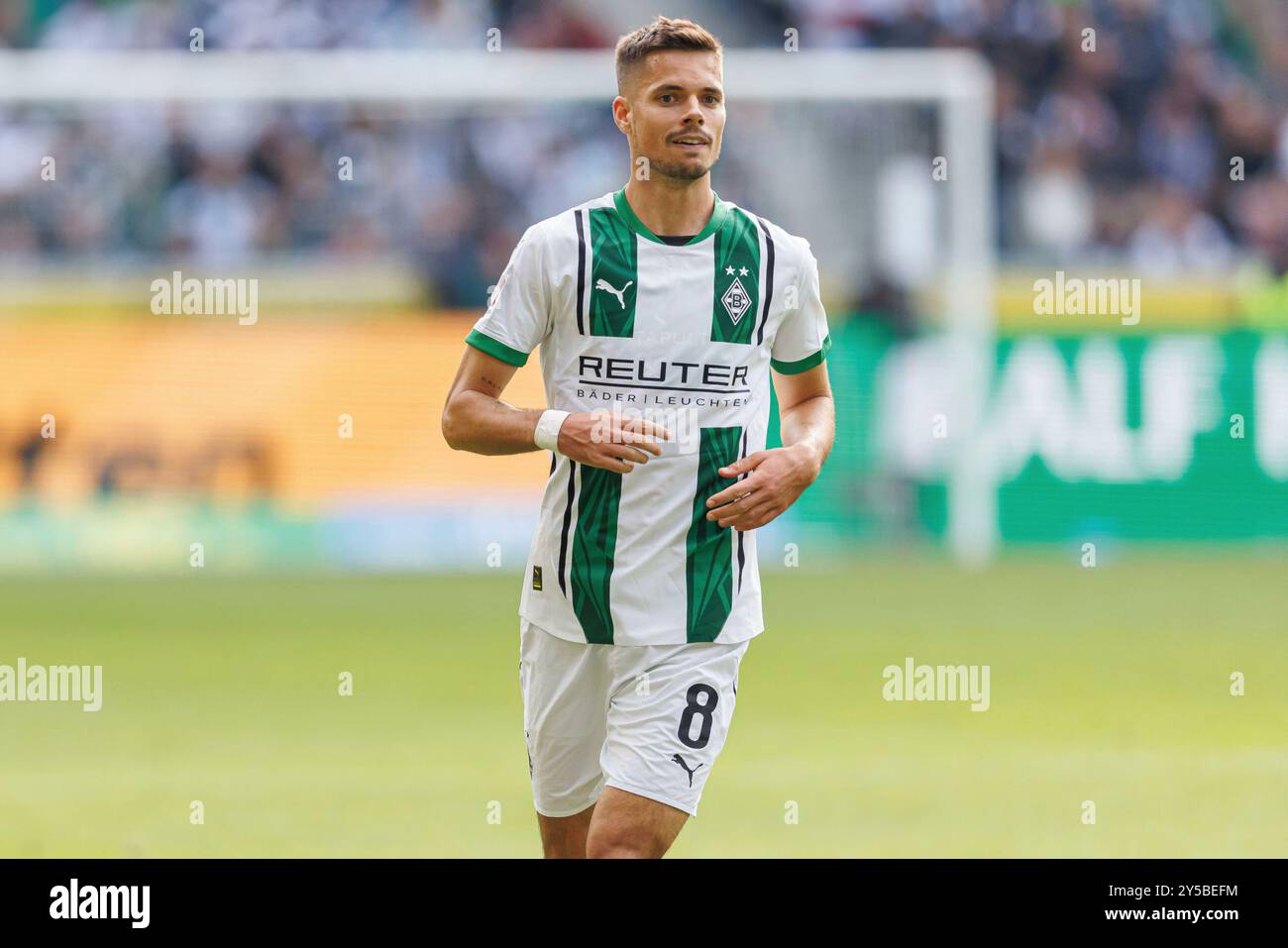 Firo : 14.09.2024, calcio, 1. Campionato, 1. Bundesliga, Borussia Monchengladbach - VfB Stuttgart Julian Weigl (VFL Borussia Monchengladbach) mezza figura, Foto Stock