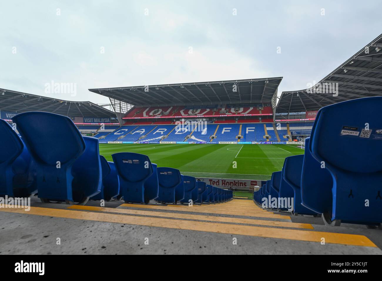 Una vista generale del Cardiff City Stadium, sede del Cardiff City, davanti alla partita del campionato Sky Bet Cardiff City vs Leeds United al Cardiff City Stadium, Cardiff, Regno Unito, 21 settembre 2024 (foto di Craig Thomas/News Images), il 21 settembre 2024. (Foto di Craig Thomas/News Images/Sipa USA) credito: SIPA USA/Alamy Live News Foto Stock