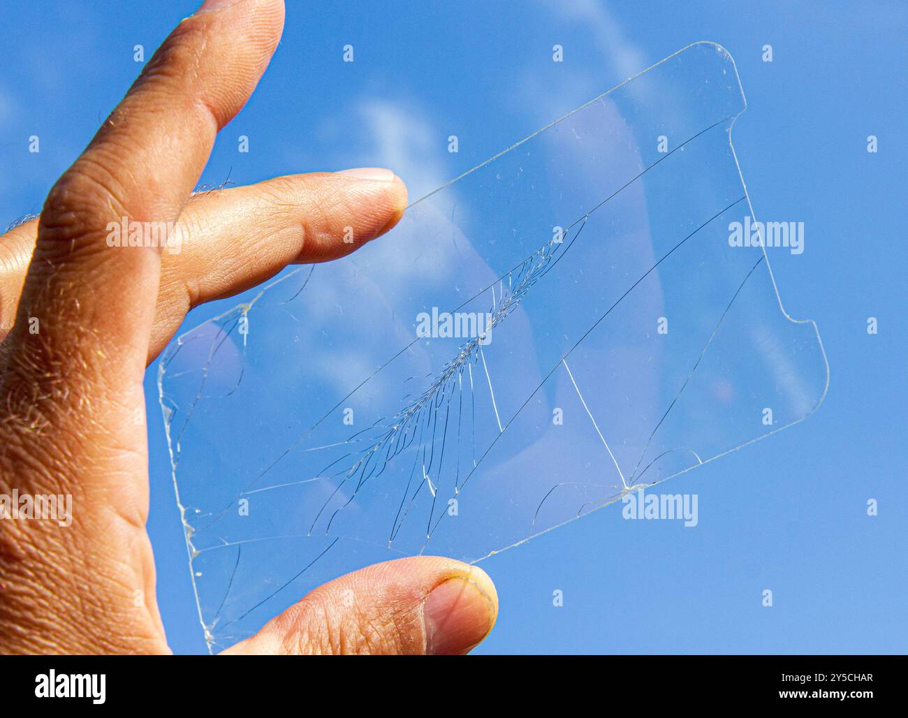 protezione dello schermo del telefono rotta Foto Stock