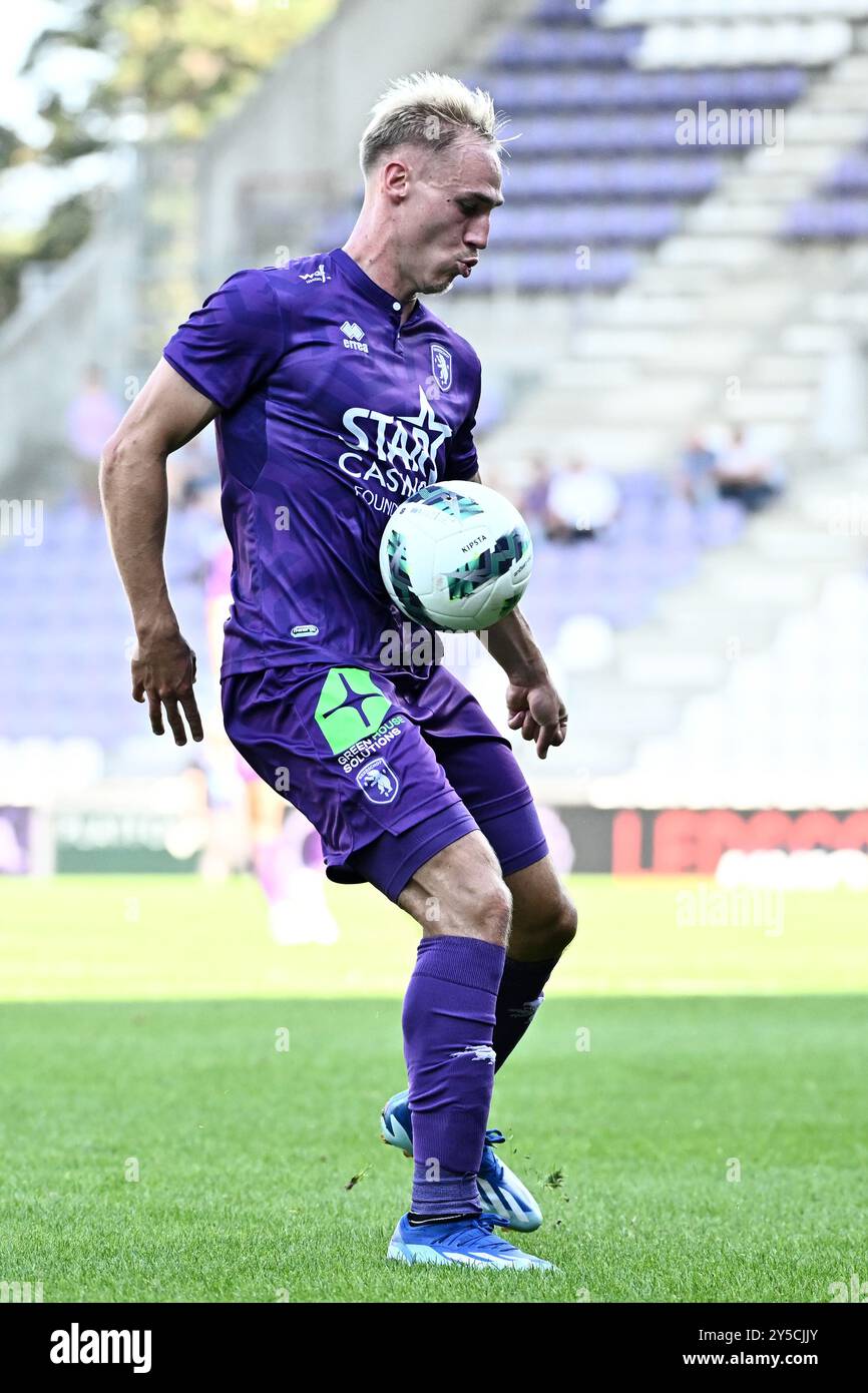 Liegi, Belgio. 21 settembre 2024. Florian Kruger di Beerschot raffigurato in azione durante una partita di calcio tra Beerschot va e Sint-Truiden VV, ad Anversa, l'otto giorno della stagione 2024-2025 della "Jupiler Pro League" prima divisione del campionato belga, sabato 21 settembre 2024. BELGA PHOTO MAARTEN STRAETEMANS credito: Belga News Agency/Alamy Live News Foto Stock