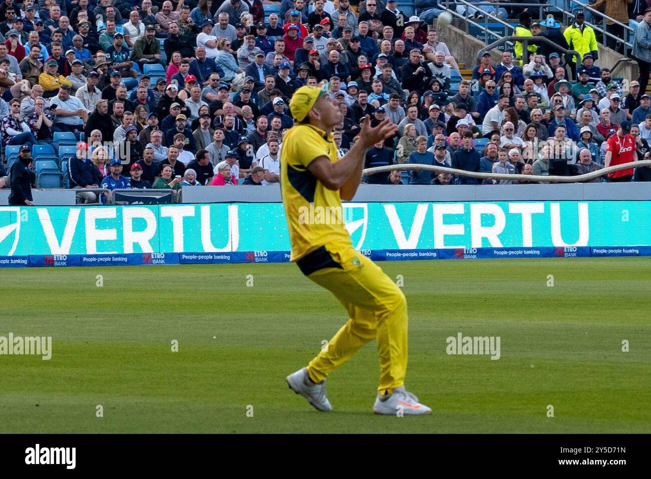 Australia Aaron Hardie cattura l'Inghilterra causa - Inghilterra vs Australia - Metro Bank One Day International - Headingley - 21/09/24 Foto Stock