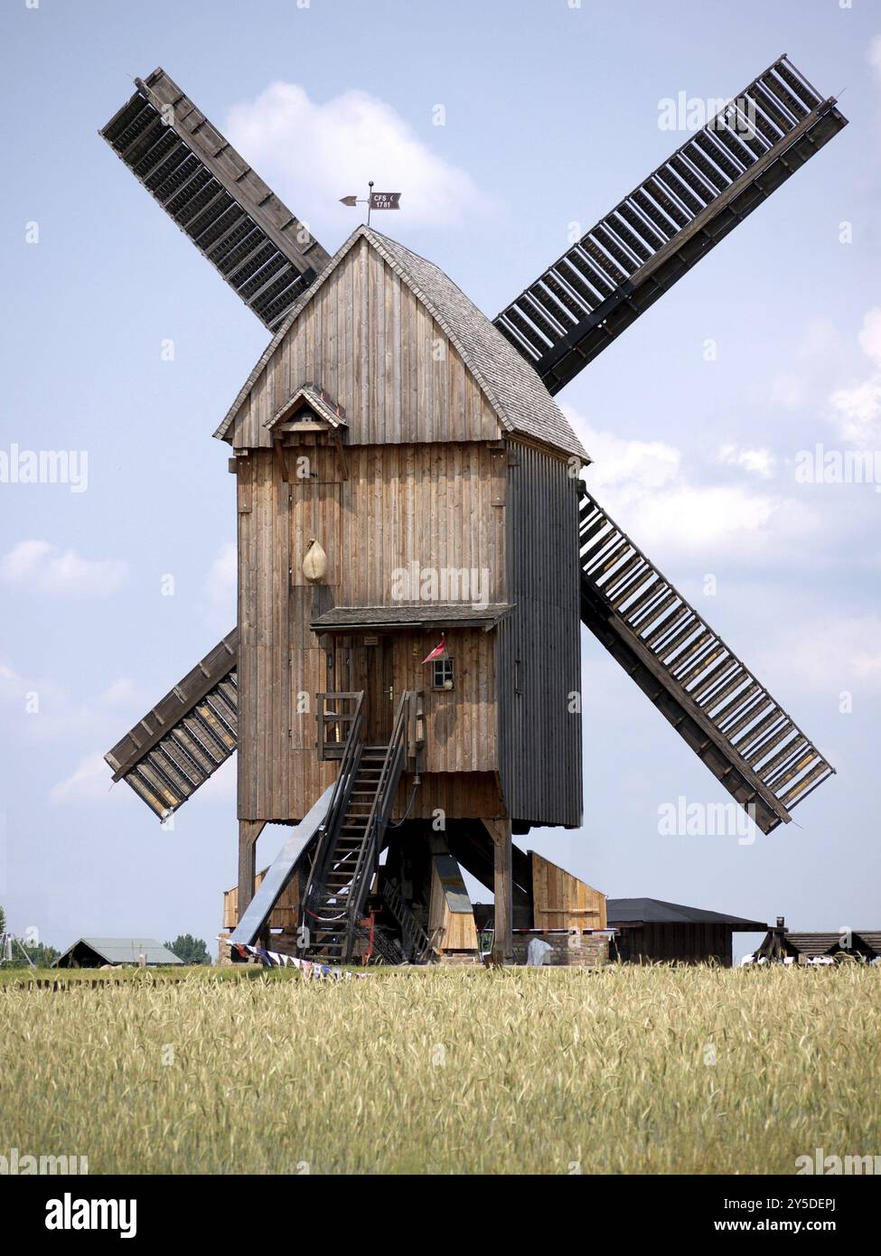 Storico mulino a vento a Beelitz, vicino a Berlino, Brandeburgo Foto Stock