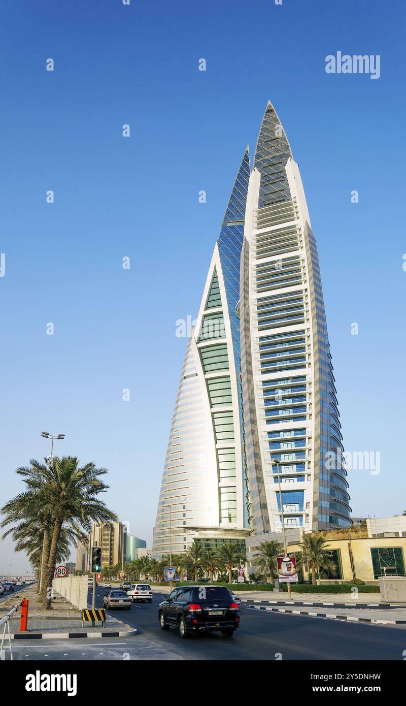 Il World Trade Center è un moderno edificio storico nel centro di manama, bahrain Foto Stock