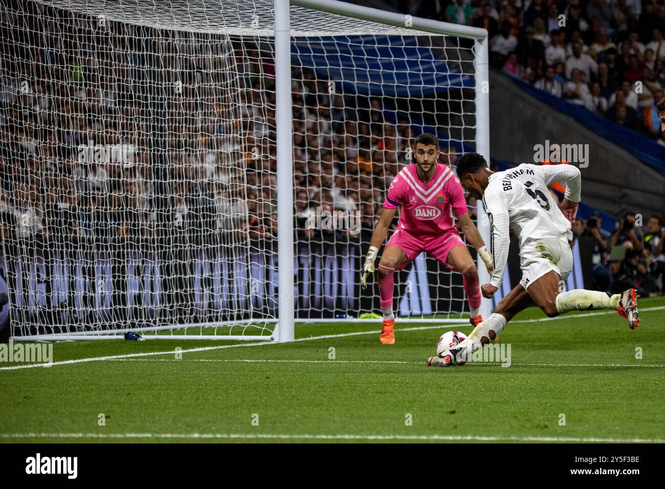 Il Real Madrid sconfisse l'Espanyol de Barcelona 4-1 allo stadio Santiago Bernabeu in un nuovo turno del campionato spagnolo di prima divisione. Foto Stock