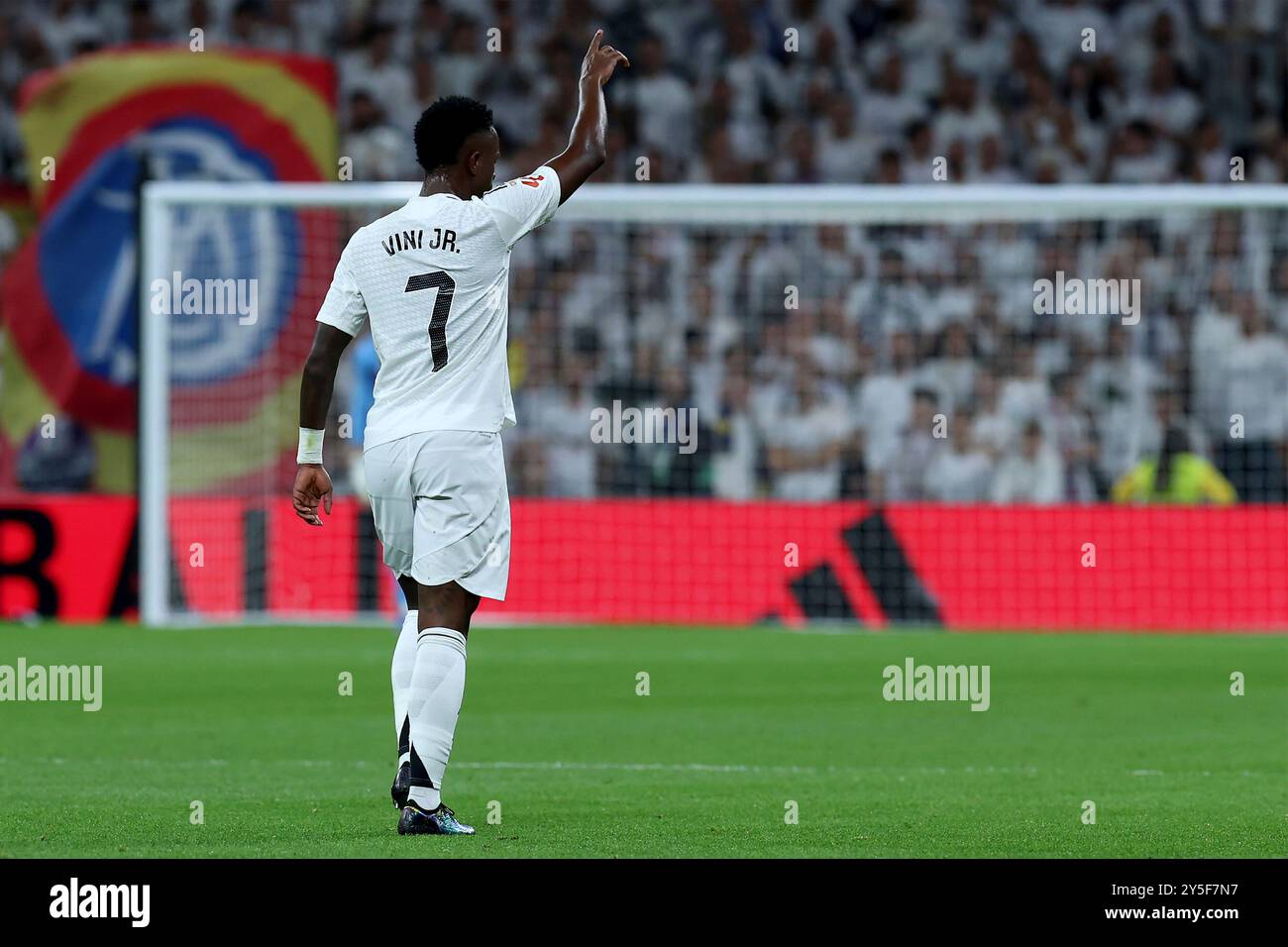 Madrid, spagnolo. 21 settembre 2024. Madrid, Spagna; 21/09/2024.- Vinicius Jr. Segna gol. Real Madrid vs Espanyol 6° giorno della Lega calcistica spagnola tenutasi allo stadio Santiago Bernabéu nella capitale del Regno di Spagna. Il Real Madrid batte l'Espanyol 4-1 con gol di Dani Carvajal, Rodrygo Goes, Vinícius Júnior e Kylian Mbappé crediti: Juan Carlos Rojas/dpa/Alamy Live News Foto Stock