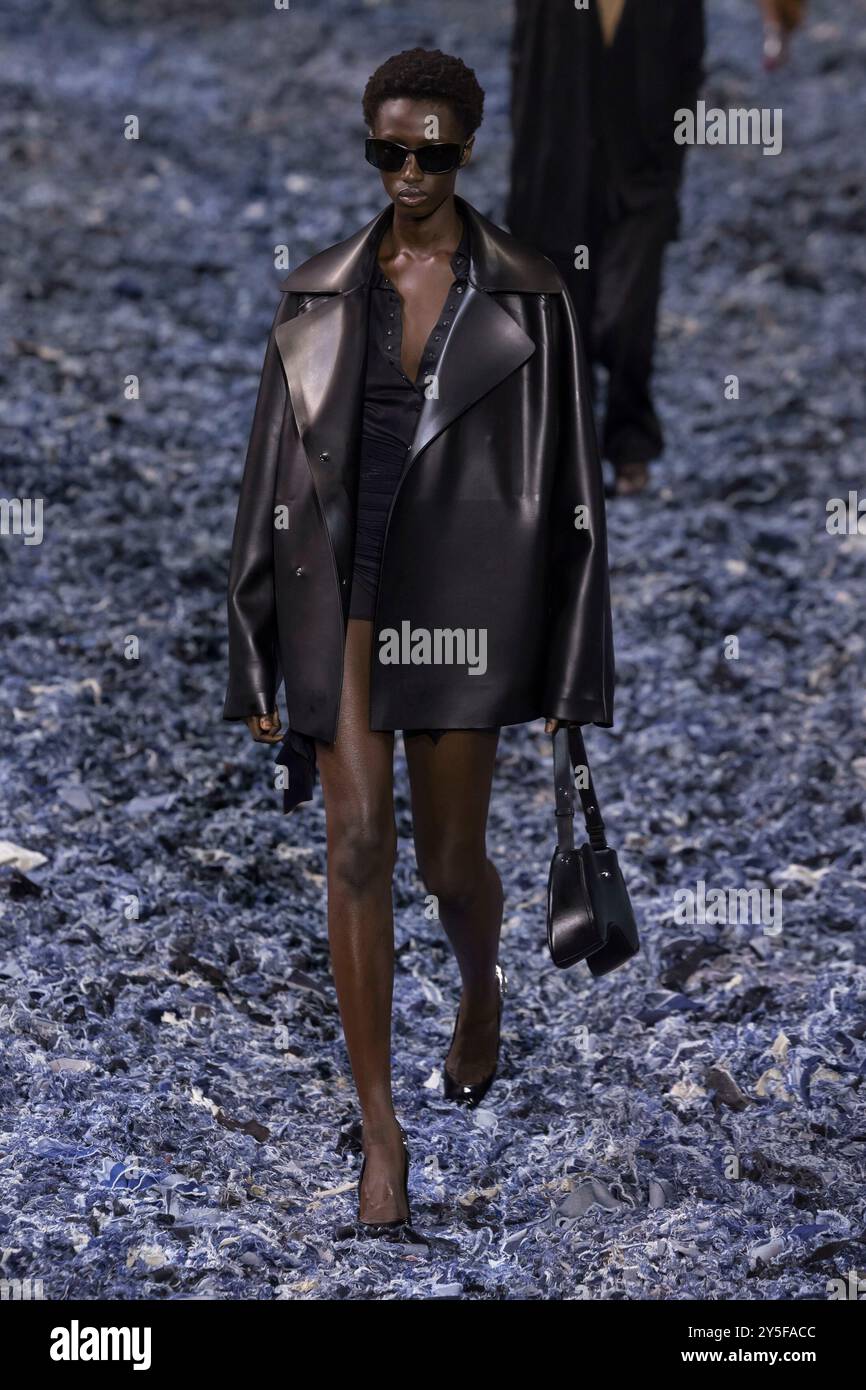 Milano, Italia. 21 settembre 2024. DIESEL Runway Primavera/Estate 2025 durante la Milano Fashion Week del 2024 settembre - Milano, Italia 21/09/2024 credito: dpa/Alamy Live News Foto Stock