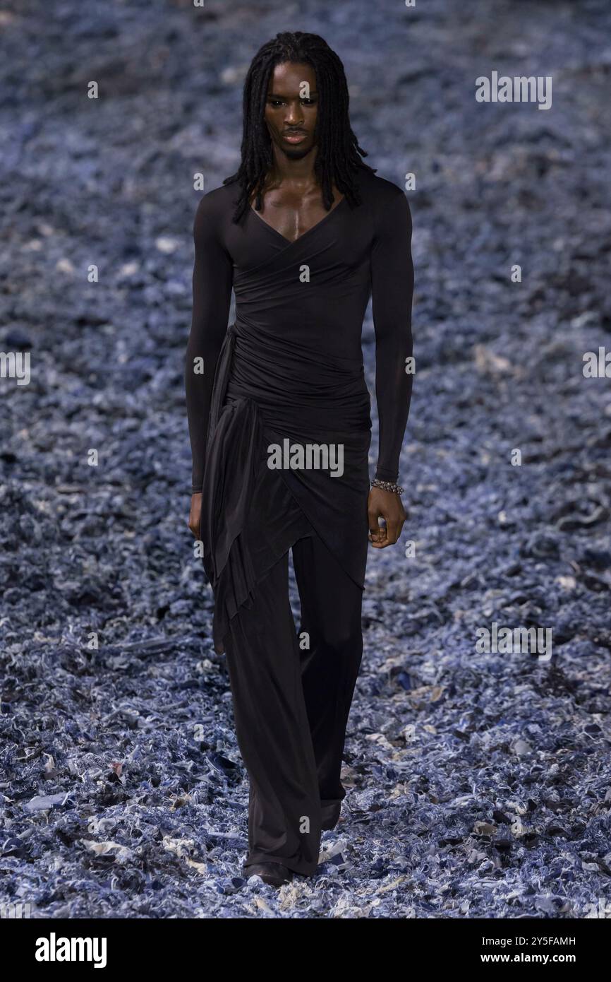 Milano, Italia. 21 settembre 2024. DIESEL Runway Primavera/Estate 2025 durante la Milano Fashion Week del 2024 settembre - Milano, Italia 21/09/2024 credito: dpa/Alamy Live News Foto Stock