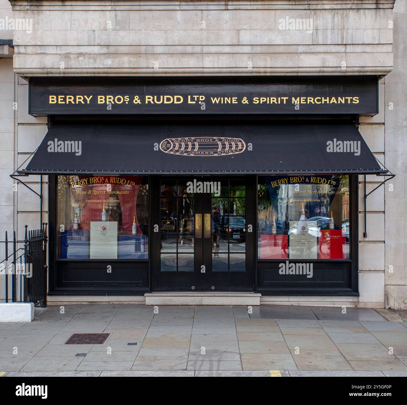 Berry Bros & Rudd Ltd, commercianti di vino, St James Street, Londra, Inghilterra. Regno Unito Foto Stock