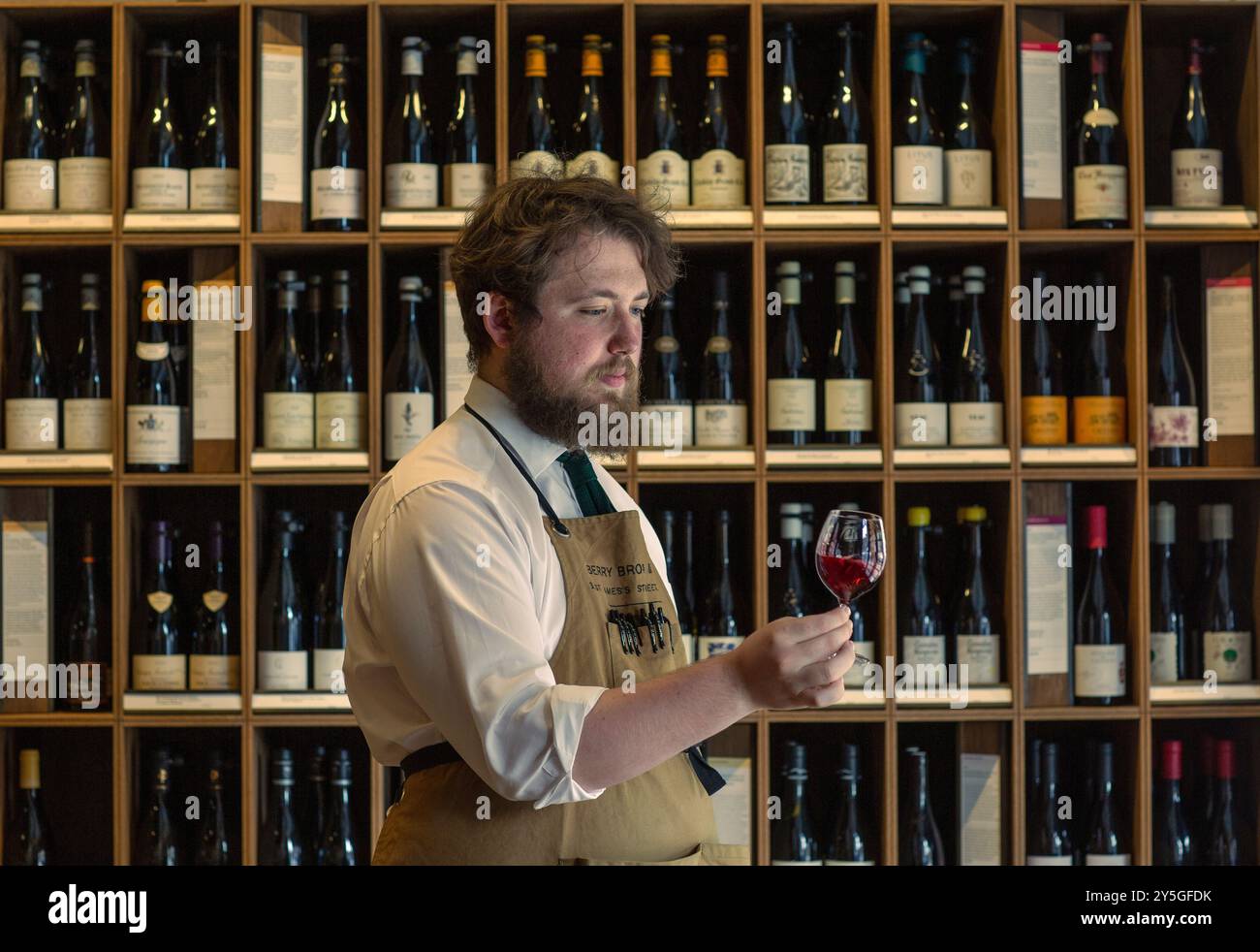 Berry Bros & Rudd Ltd, commercianti di vino, St James Street, Londra, Inghilterra. Regno Unito Foto Stock