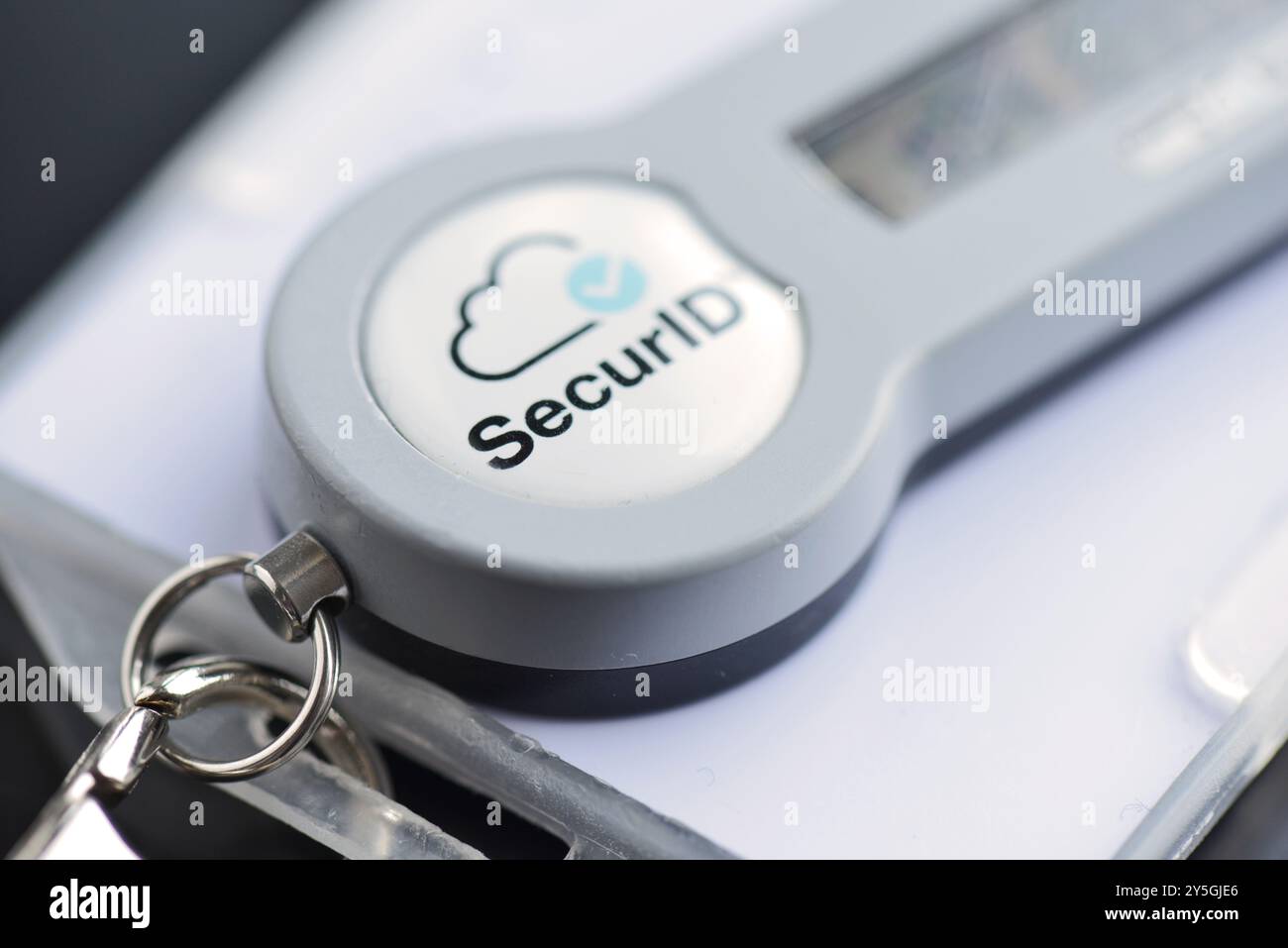 SecurID RSA dispositivo di autenticazione e accesso sicuro per la sicurezza di rete e la tecnologia di gestione con crittografia dell'identità dettaglio Foto Stock