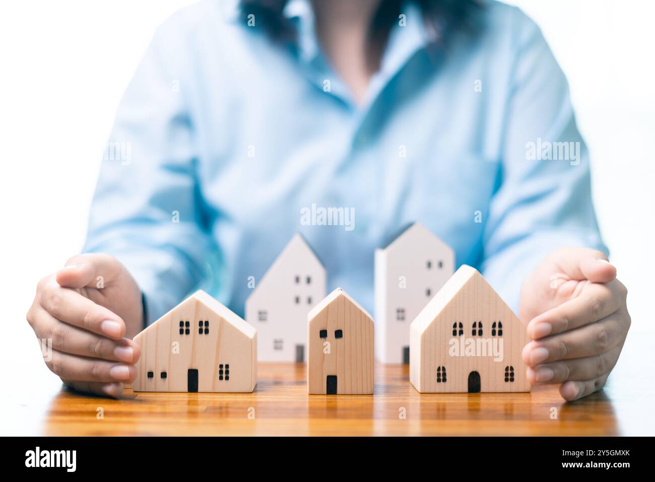 L'assicurazione fornisce protezione e sicurezza per il vostro investimento immobiliare, specialmente quando finanziate un mutuo ipotecario per la vostra proprietà. assicurazione, protec Foto Stock