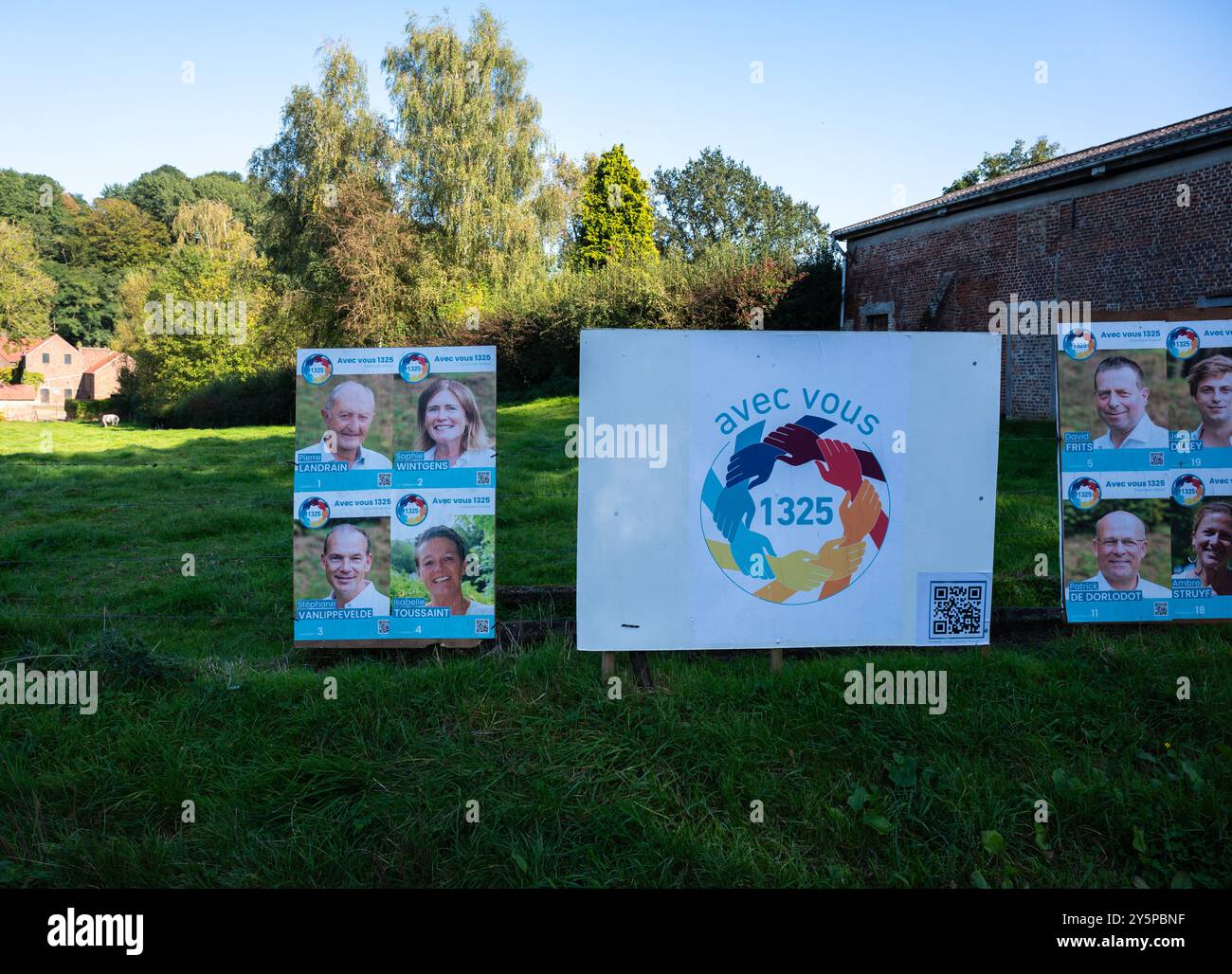 Chaumont Gistoux, Belgio, SEP 21, 2024- cartelloni per le elezioni regionali e provinciali belghe del 2024 Foto Stock