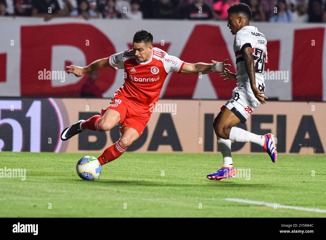 São PAULO, SP - 22.09.2024: São PAULO X INTERNACIONAL - Rafael Santos Borré, giocatore dell'Internacional durante la partita tra São Paulo FC x Internacional, valida per il ventisettesimo round del Campionato brasiliano di calcio 2024, questa domenica (22) a Morumbis, SP. (Foto: Roberto Casimiro/Fotoarena) Foto Stock