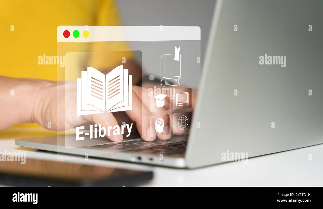 Concetto di e-Library. Uomo utilizza un laptop con icone virtuali di eBook per libri elettronici online, la Knowledge base su Internet, la biblioteca digitale o e-li Foto Stock