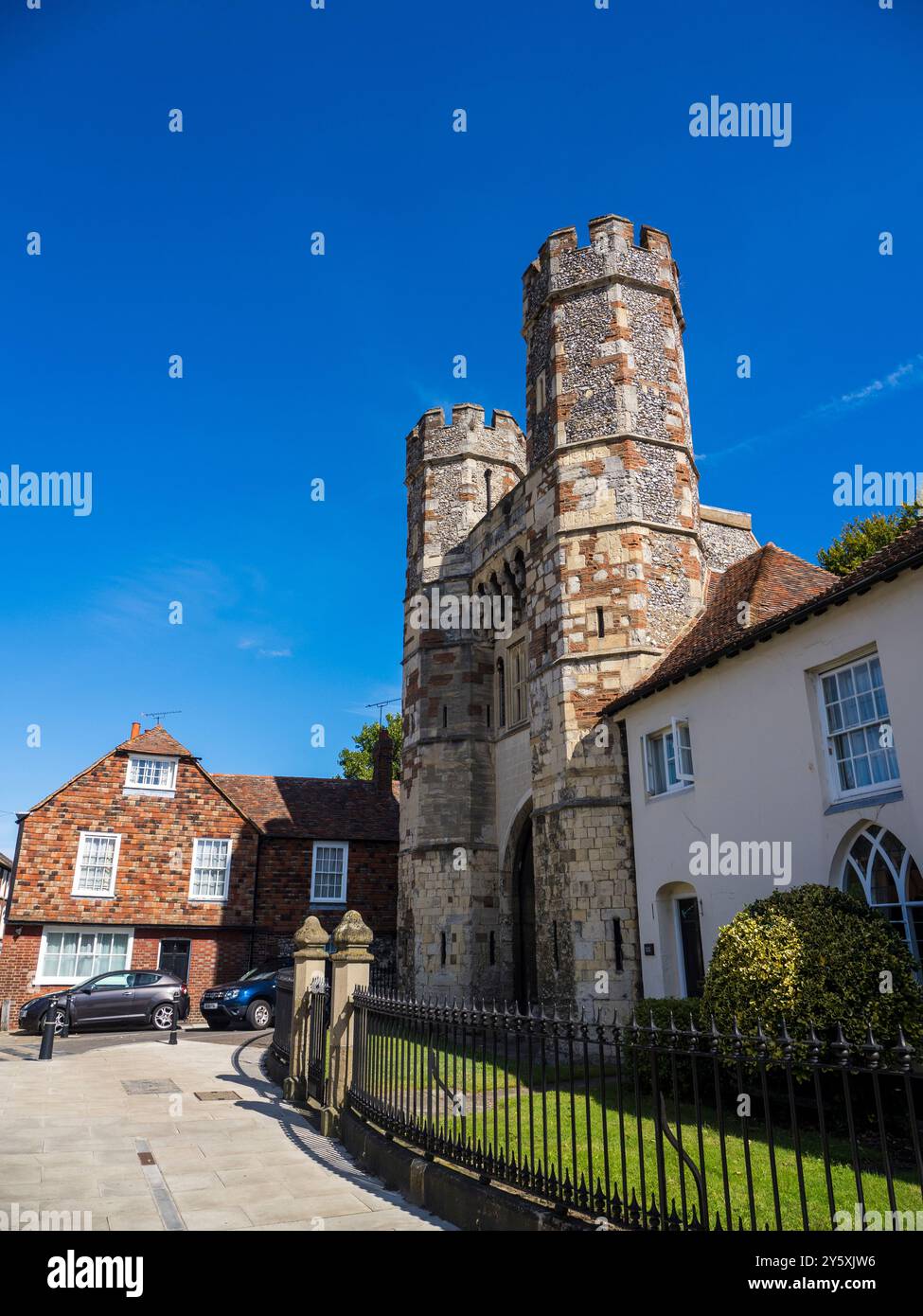 Fyndon Gate, Gatehouse, St Augustins Abbey Gate House, Kings School, Canterbury, Kent, Regno Unito, GB. Foto Stock