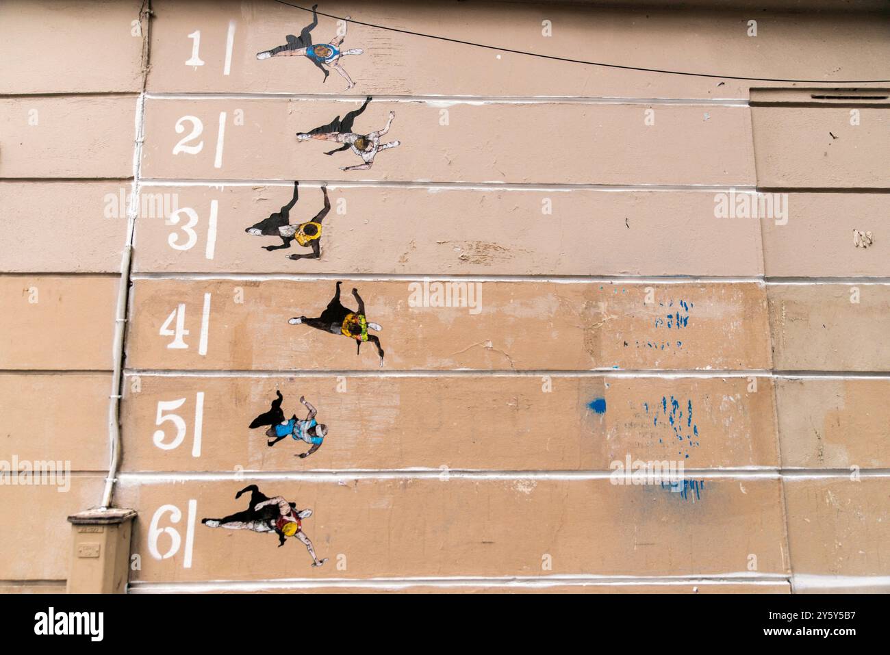 Parigi, Francia. 23 settembre 2024. Artista di strada francese, Brusk espone le sue opere d'arte ispirate ai Giochi Olimpici di Parigi del 2024 a Parigi, Francia, il 23 settembre 2024. Foto di Denis Prezat/ABACAPRESS. COM credito: Abaca Press/Alamy Live News Foto Stock