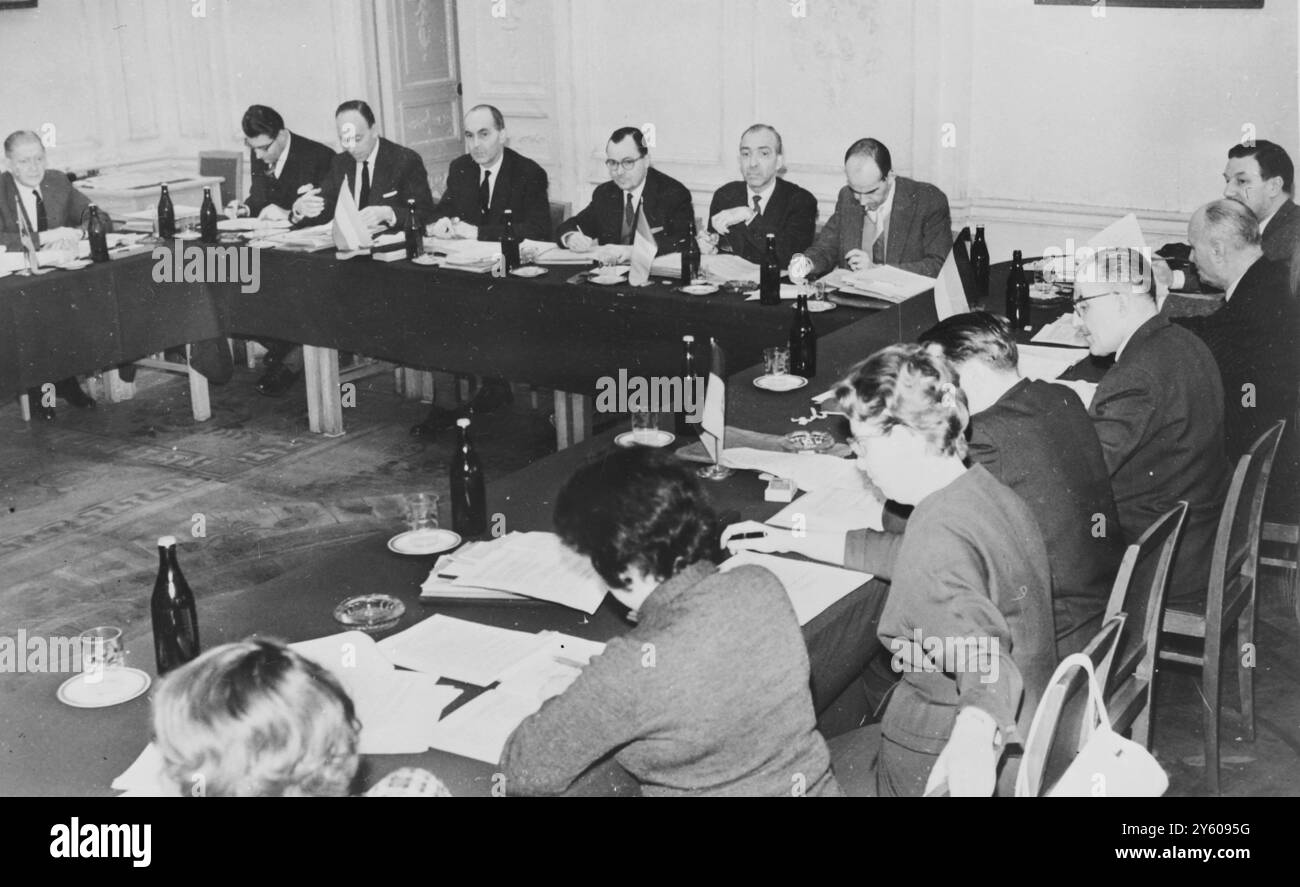 FERROVIE MOSCA PARIGI LONDRA CONFERENZA PASSEGGERI 2 FEBBRAIO 1961 Foto Stock