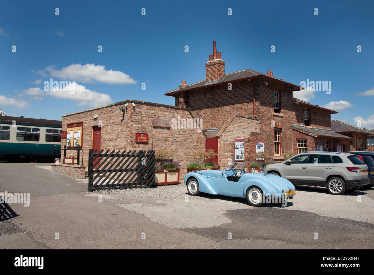 Wensleydale Heritage Railway da Leeming a Leyburn, Lower Swaledale, Yorkshire Dales, Inghilterra Foto Stock