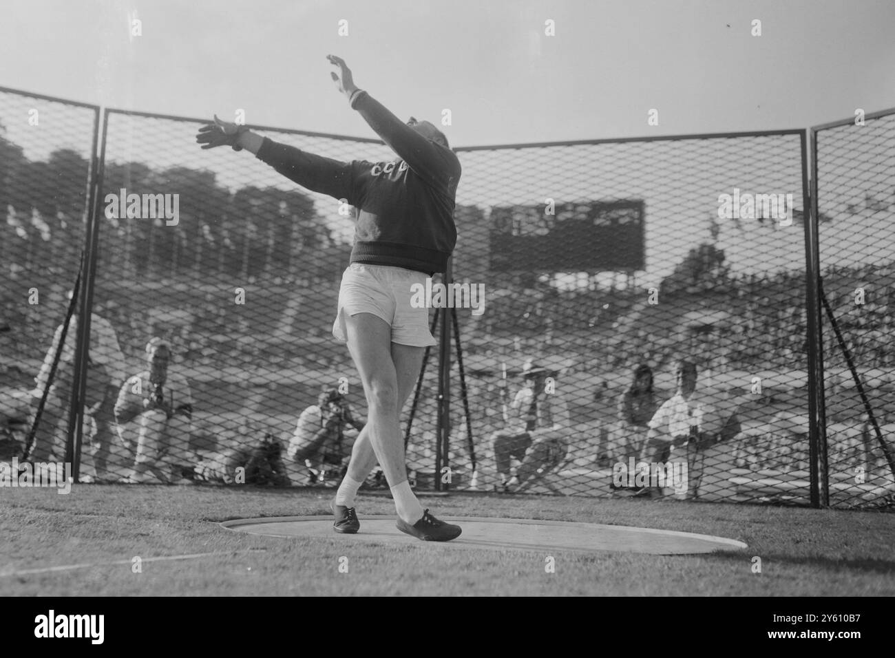 MARTELLO OLIMPICO RUDENKOV IN AZIONE 4 SETTEMBRE 1960 Foto Stock