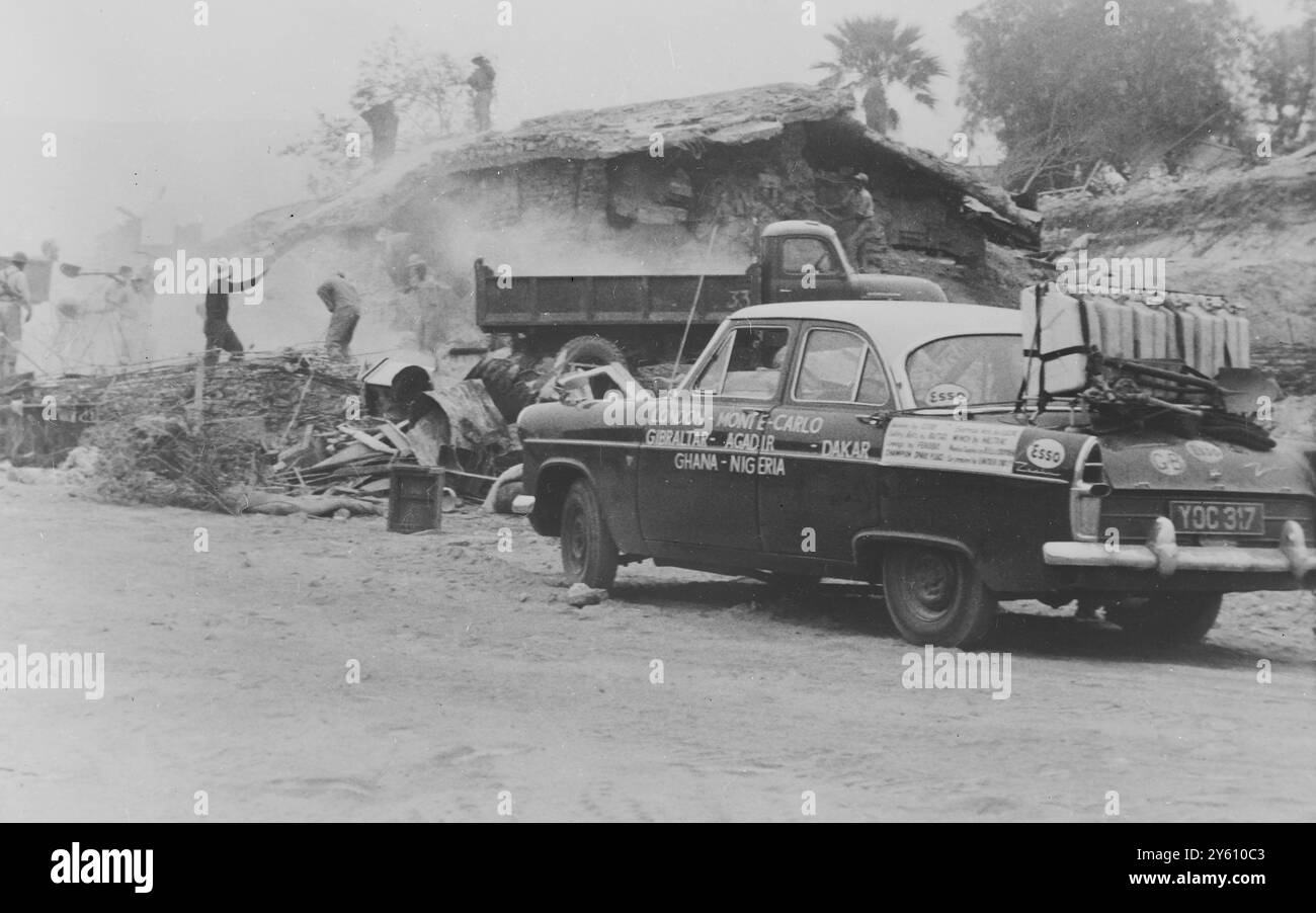 RELITTI TERREMOTI CHE SGOMBERANO AGADIR 22 SETTEMBRE 1960 Foto Stock