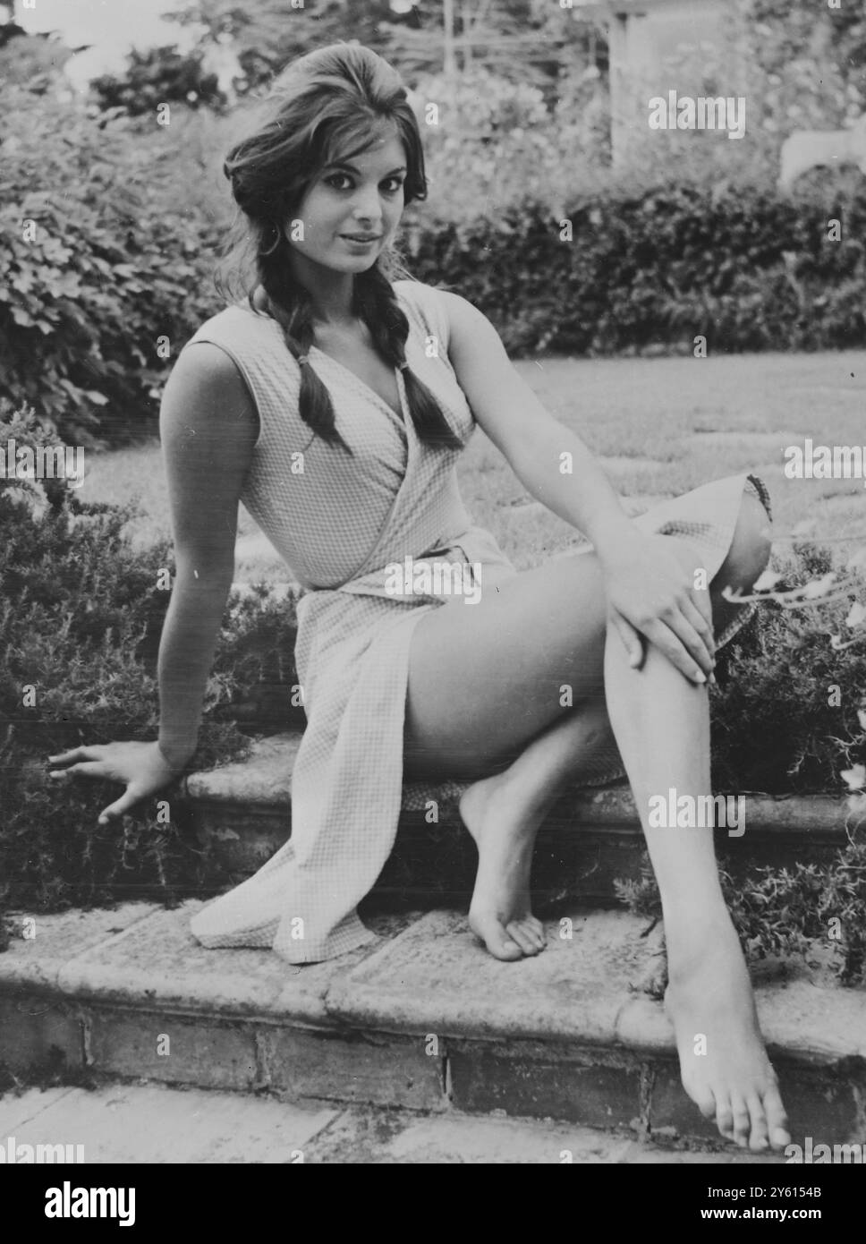 ATTRICE DAHLIAH LAVI SCOPERTA DAL PRODUTTORE ROGER VADIM / 30 LUGLIO 1960 Foto Stock