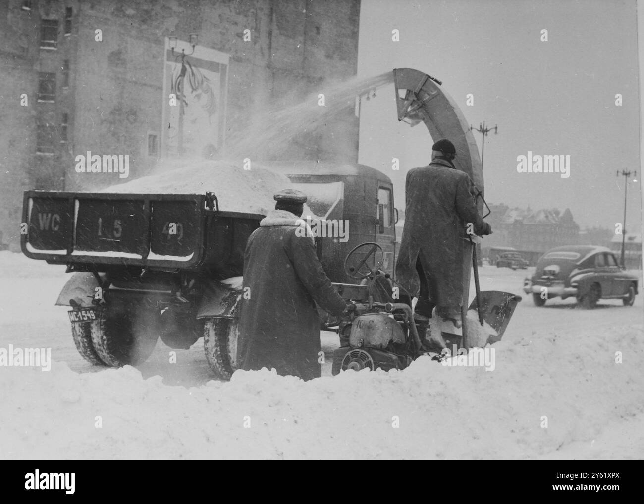 PALA MECCANIZZATA PER LA PULIZIA DELLA NEVE 1° FEBBRAIO 1960 Foto Stock