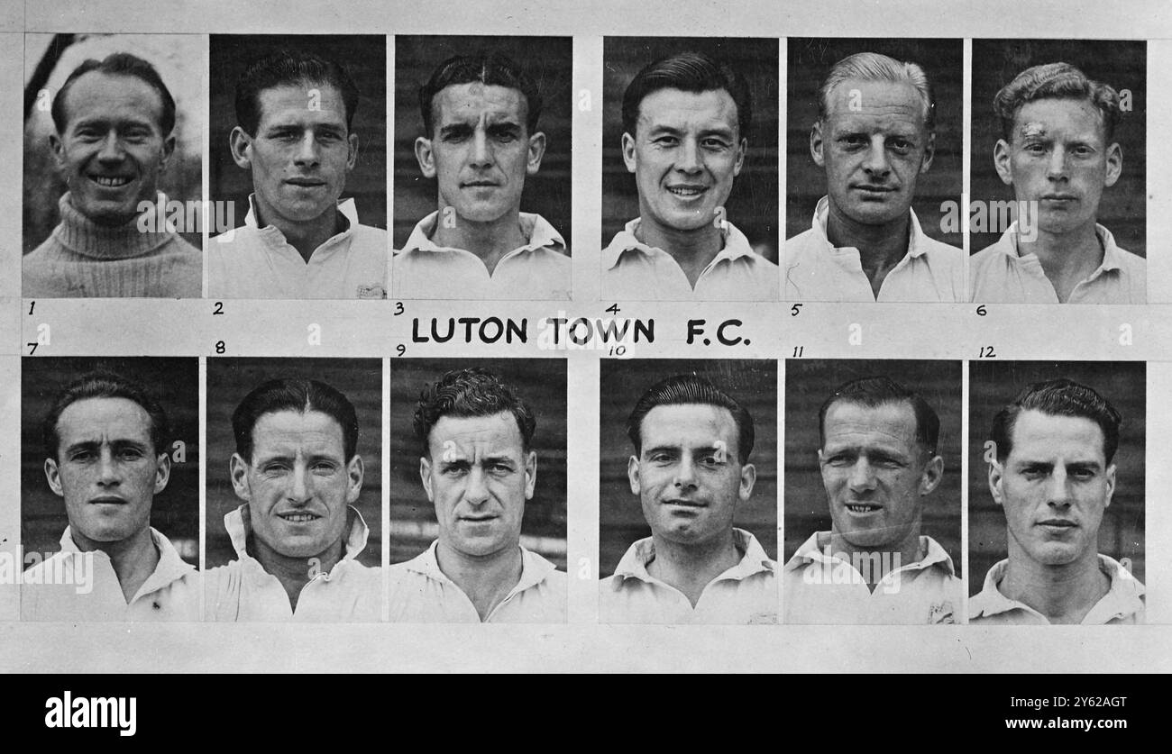 L'Under menzionata Luton Town F.C.players è tra quelle che probabilmente faranno apparizioni nei primi 11 anni della stagione in corso. 1. F/Sgt. B.R.Streten, goal, (amatoriale internazionale). W.H. Cooke, destra, indietro 3. W. Hughes, sinistra - indietro 4. F. Soo, destra - mezzo 5. H. E. Gager, centro - metà, capitano 6. S. Owen, a sinistra - metà 7. W. L. Waugh, esterno - destra 8. E. Connelly, interno - destra 9. H. Billington, centro - avanti 10. E.. Duggan, dentro - sinistra 11. D.. Duncan, fuori - sinistra 12. A.. Conducente, avanti 18 dicembre 1947 Foto Stock