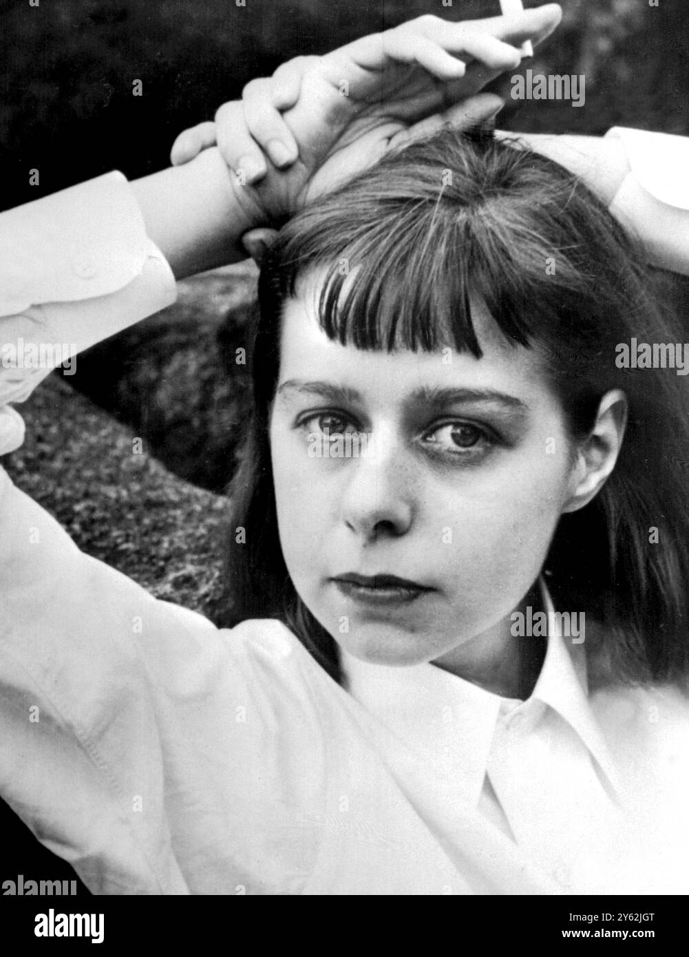 Carson McCullers 1940 di Louise Dahl-Wolfe - Authoress 1917-1967 (nee Smith) romanziere statunitense; scrisse romanzi 'The Heart is a Lonely Hunter' 1940, 'Member of the Wedding' 1946, 'The Ballad of the Sad Cafe' 1951 Foto Stock