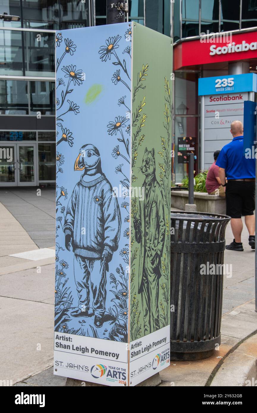 Il murale Year of the Arts raffigura un puffin in Water Street nel centro di St. John's, Newfoundland & Labrador, Canada Foto Stock