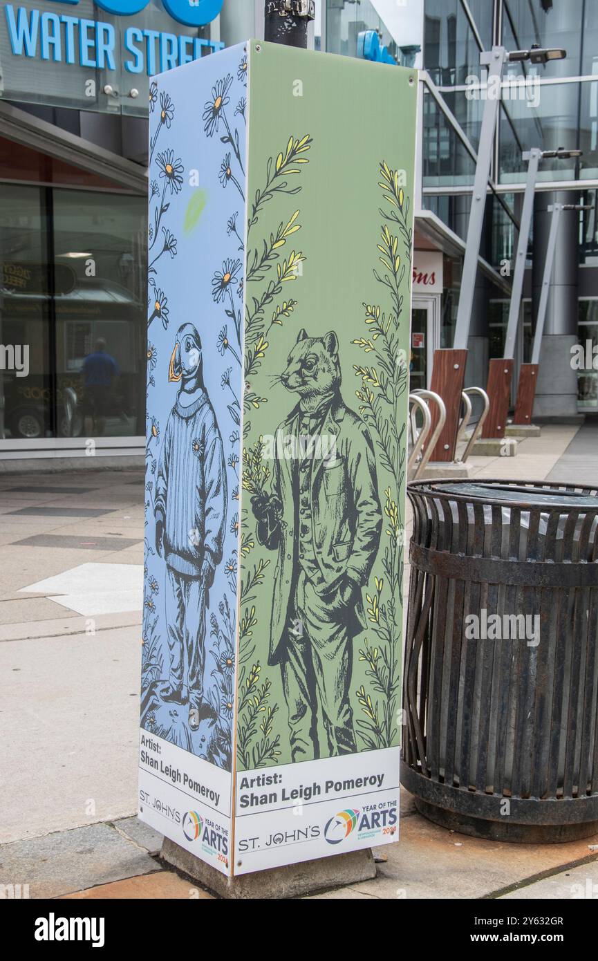 Il murale Year of the Arts raffigura un puffin in Water Street nel centro di St. John's, Newfoundland & Labrador, Canada Foto Stock