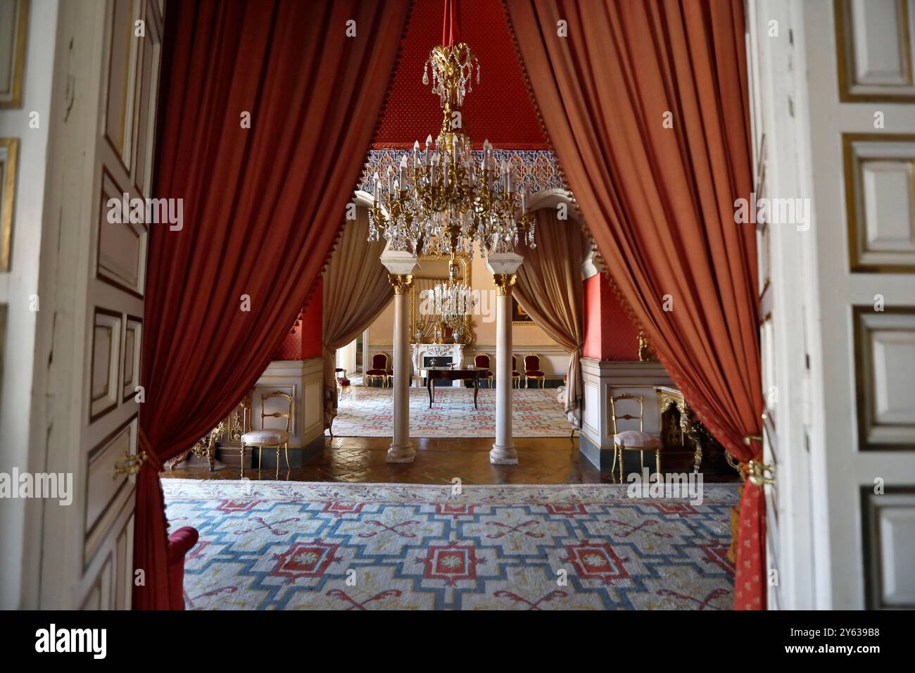 Siviglia, 23/06/2021. Tour guidato della sala reale superiore dell'Alcazar reale. Nell'immagine, la stanza della Regina Isabella II foto: JM Serrano. Archsev. Crediti: Album / Archivo ABC / Juan Manuel Serrano Becerra Foto Stock