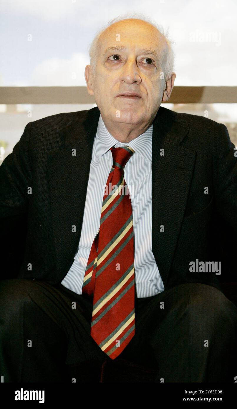 Madrid, 18/04/2008. Intervista al grande pianista Maurizio Pollini al Teatro Real. Foto: Sigefredo. ARCHDC. Crediti: Album / Archivo ABC / Sigefredo Camarero Foto Stock