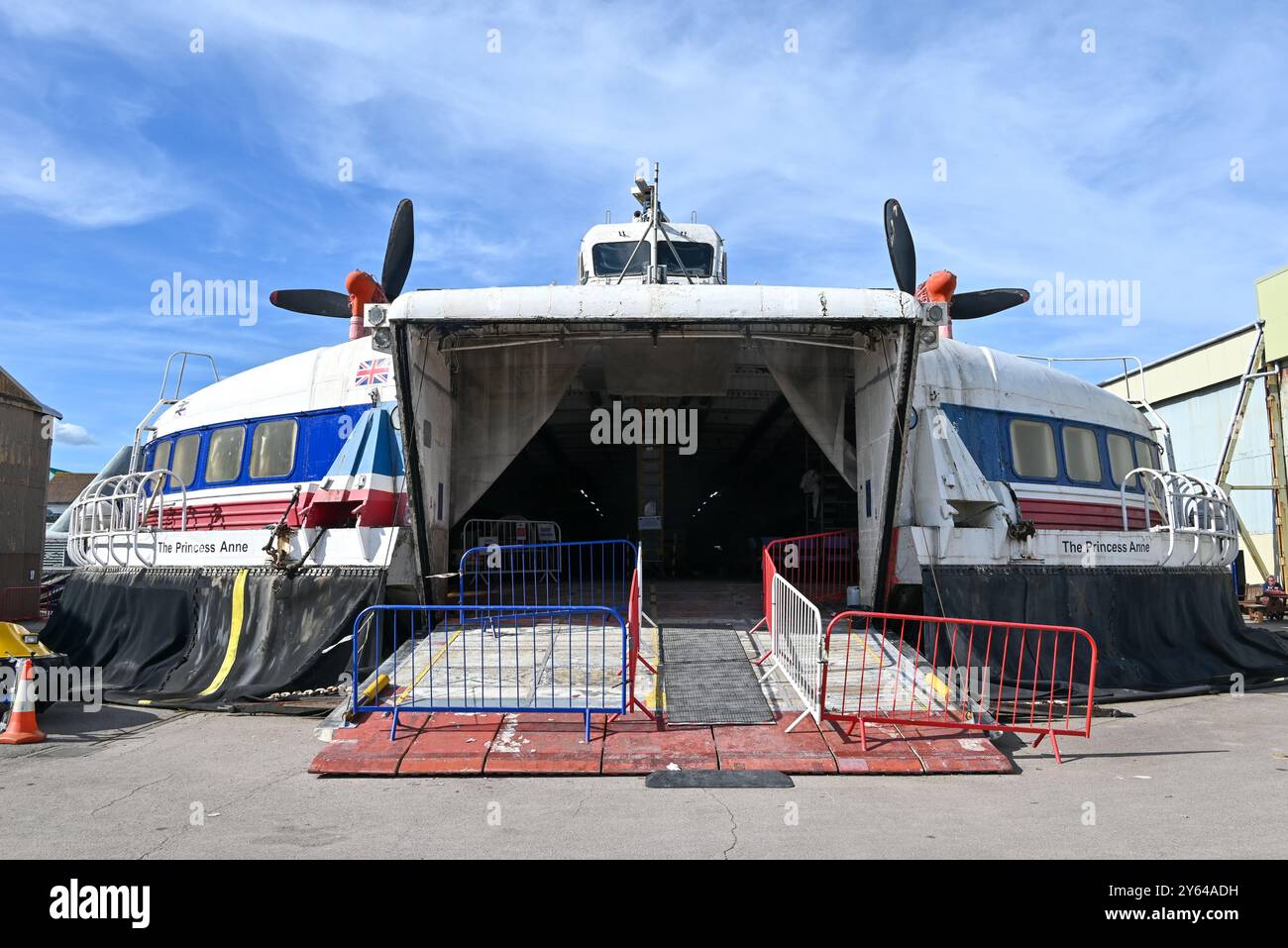Ingresso all'hovercraft Princess Anne presso il museo dell'hovercraft. Settembre 2024. Foto Stock